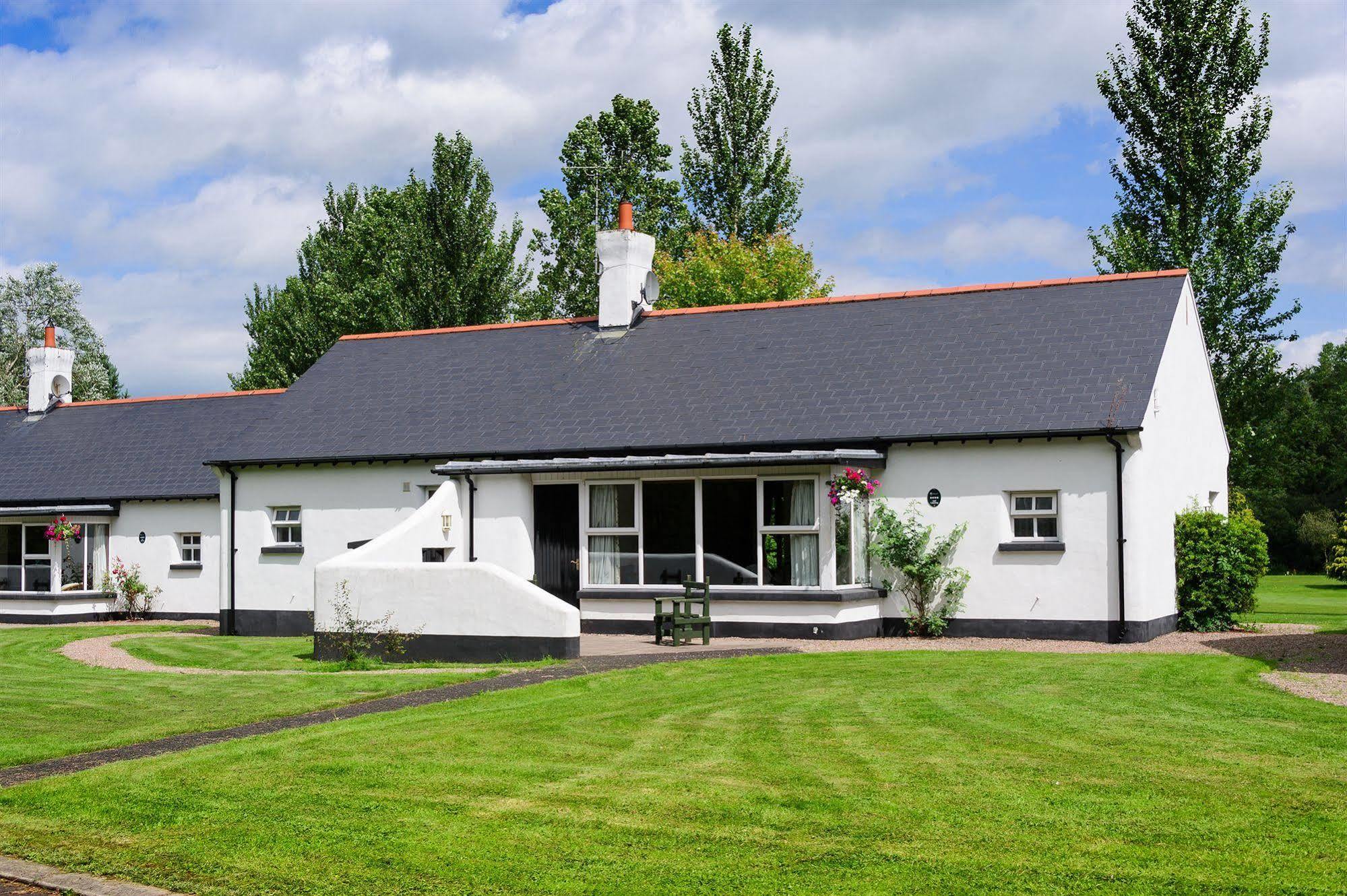 Brown Trout Golf & Country Hotel 3*