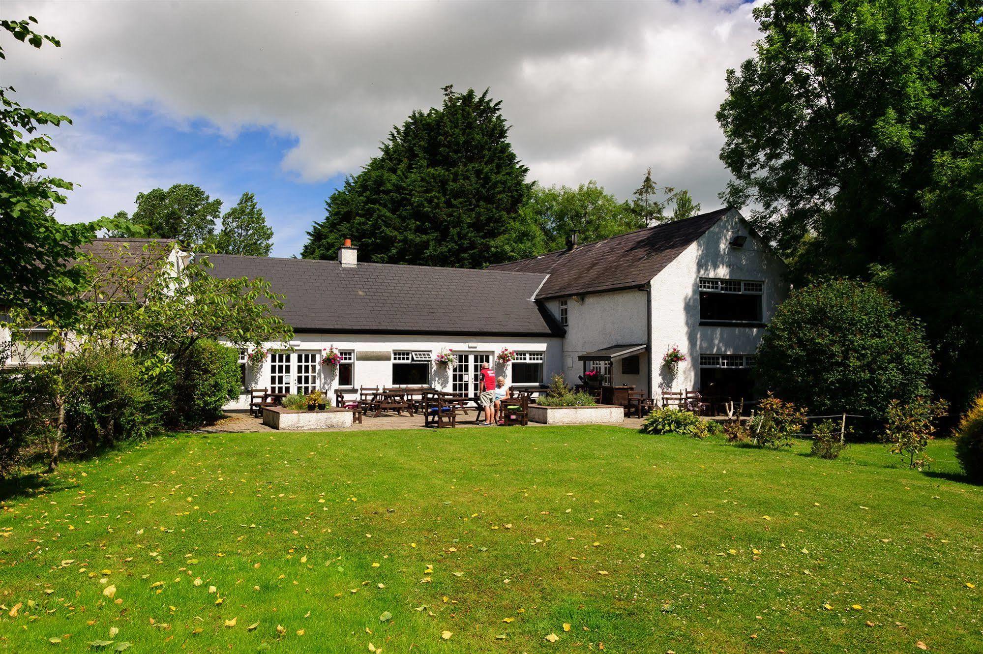 Brown Trout Golf & Country Hotel